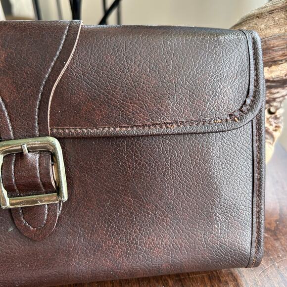 Vintage Levenger large brown leather wallet clutch w/ buckle made in Taiwan - Picture 3 of 16